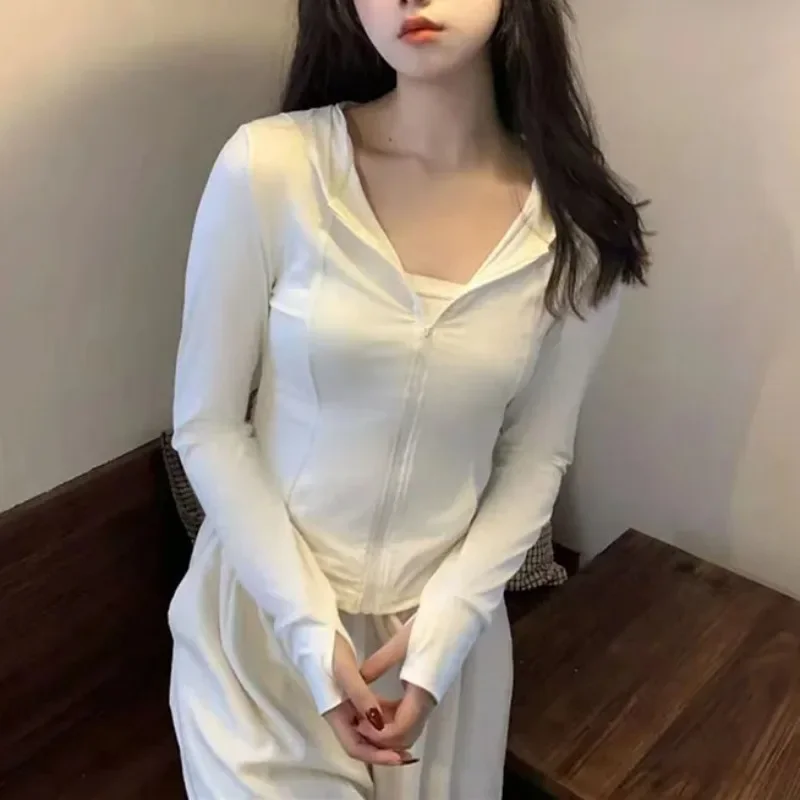 

Женская охлаждающая солнцезащитная куртка, лето 2025 г., устойчивый к ультрафиолетовому излучению уличный кардиган, тонкая накидка