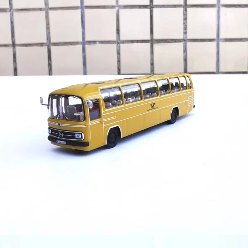 1:87 Scale 1965 Benz MB O302 DP Bus Travel Simulation Alloy Car Model Static Display Collectible Toy Gift Souvenir Decoration