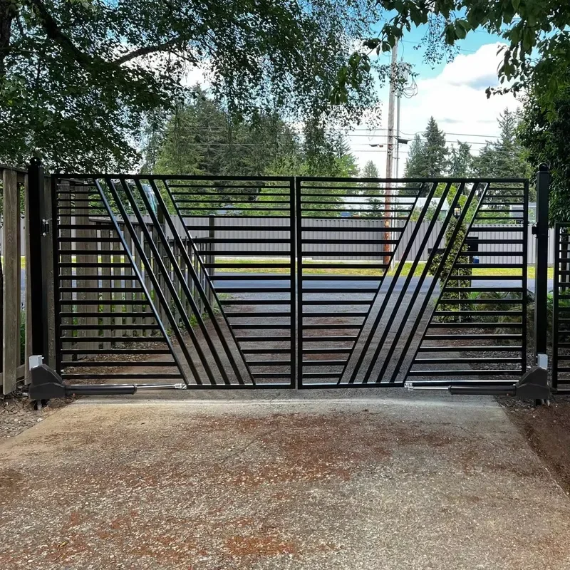 Automatic Remote Control Double Doors Electric Gates Retractable Iron Fences Rust Resistant Powder Coated Finish for Yard