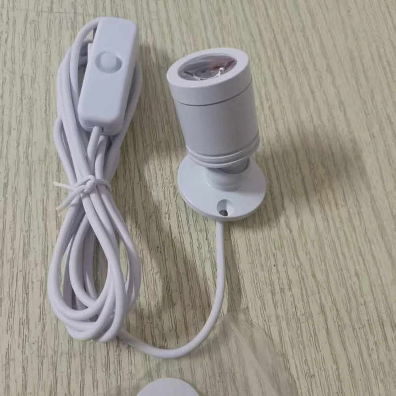 Mini Rotating LED USB 5V 1W 3W Spotlight, Made of All-aluminum Material. With a Switch, Suitable for use as a Ceiling Lamp in ex