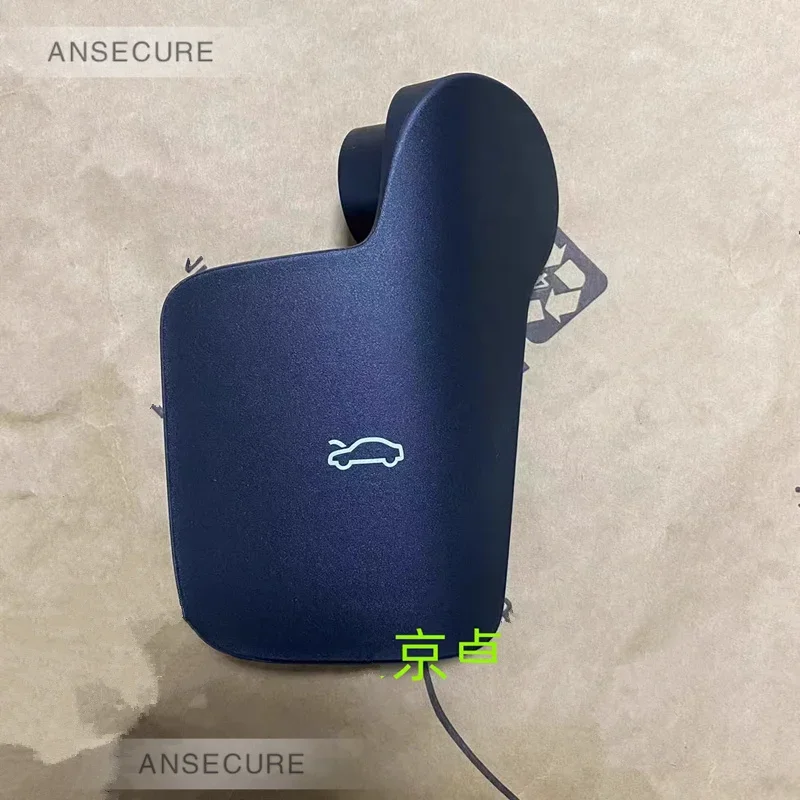 

OEM LHD Black Hood Bonnet Actuating Lever Release Handle Cover For Audi Q7 2016-2024 VW Touareg 2018-2024 4M1823533E 4M1823533F