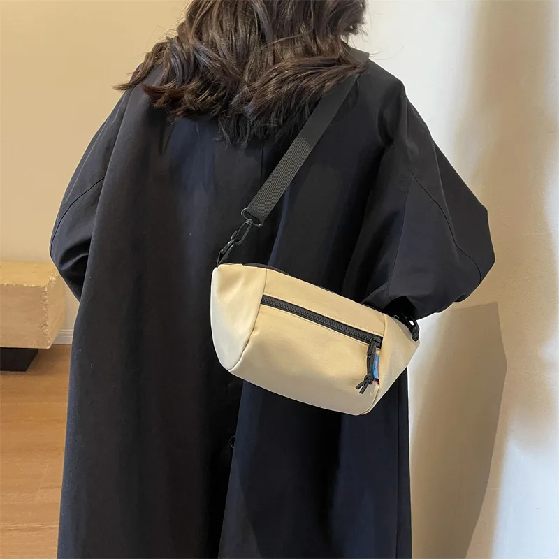 Nylon Crossbody Bag Trendy Design Zipper Solid Color Dumpling Bag Lightweight Commuter Underarm Shoulder Bag Casual All-match