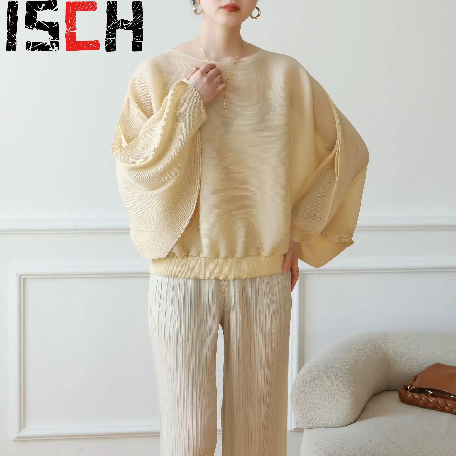 ISCH Miyake Pleats T-shirt 2025 Early Spring New High-end Pleats Designer Model Slouchy Style Loose Casual Top Women Clothing