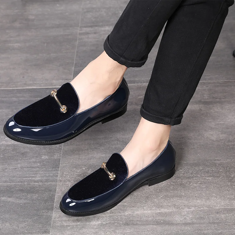 Men Dress Leather Shoes Slip on Patent Leather Mens Casual Oxford Shoe Moccasin Glitter Male Footwear Pointed Toe Shoes for Men