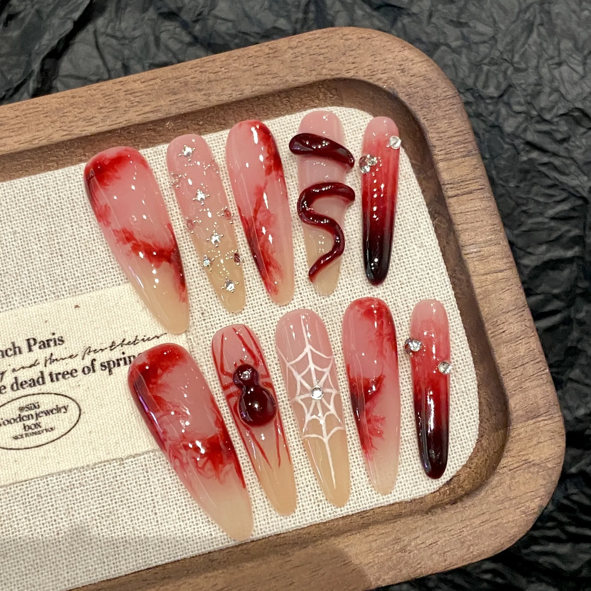 

Накладные накладные ногти ручной работы с красным пауком, носимые съемные длинные овальные красные румяна, накладные ногти Spice Girls