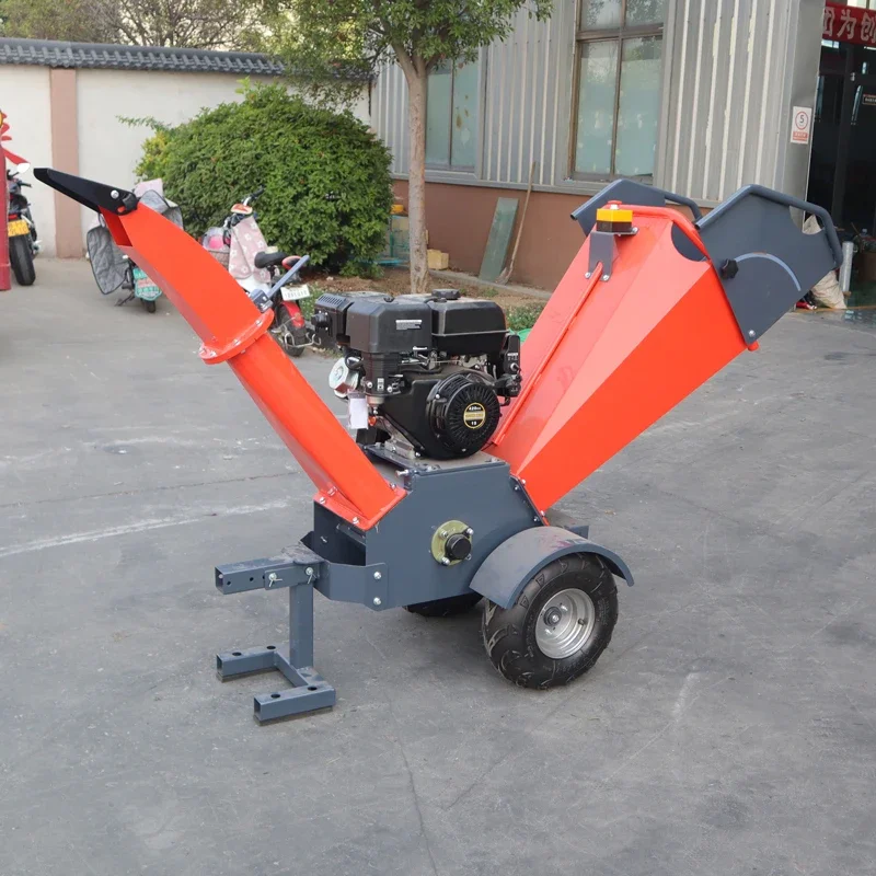Small Mobile Wood Chipper Shredder Tree Branch Pallet Sawdust Crusher Firewood Processor for Wood Processing