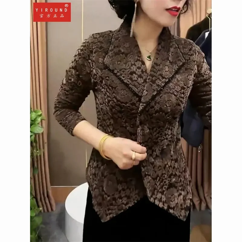 2024 new spring women's base shirt, thickened lace small shirt, cardigan jacket temperament middle-aged and elderly women's moth