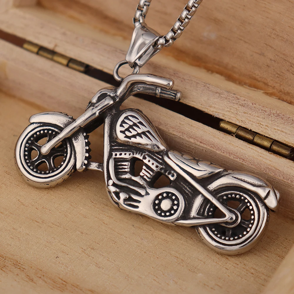 Punk Rock Biker Pendant Popular 316L Stainless Steel Daryl Dixon Motorcycle Necklace Personality Men's Jewelry Gift Dropshipping