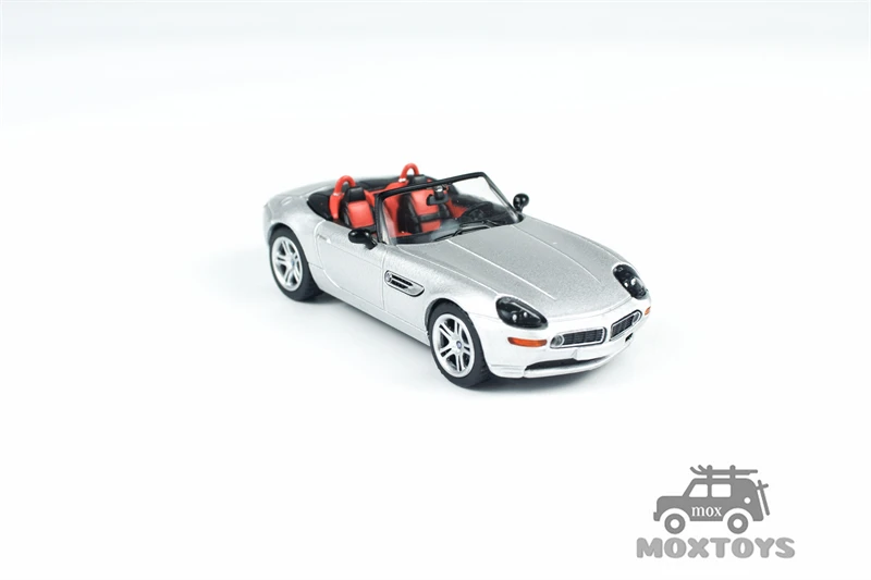 MINI GT 1:64 Z8 papel plateado/caja blister modelo de coche fundido a presión