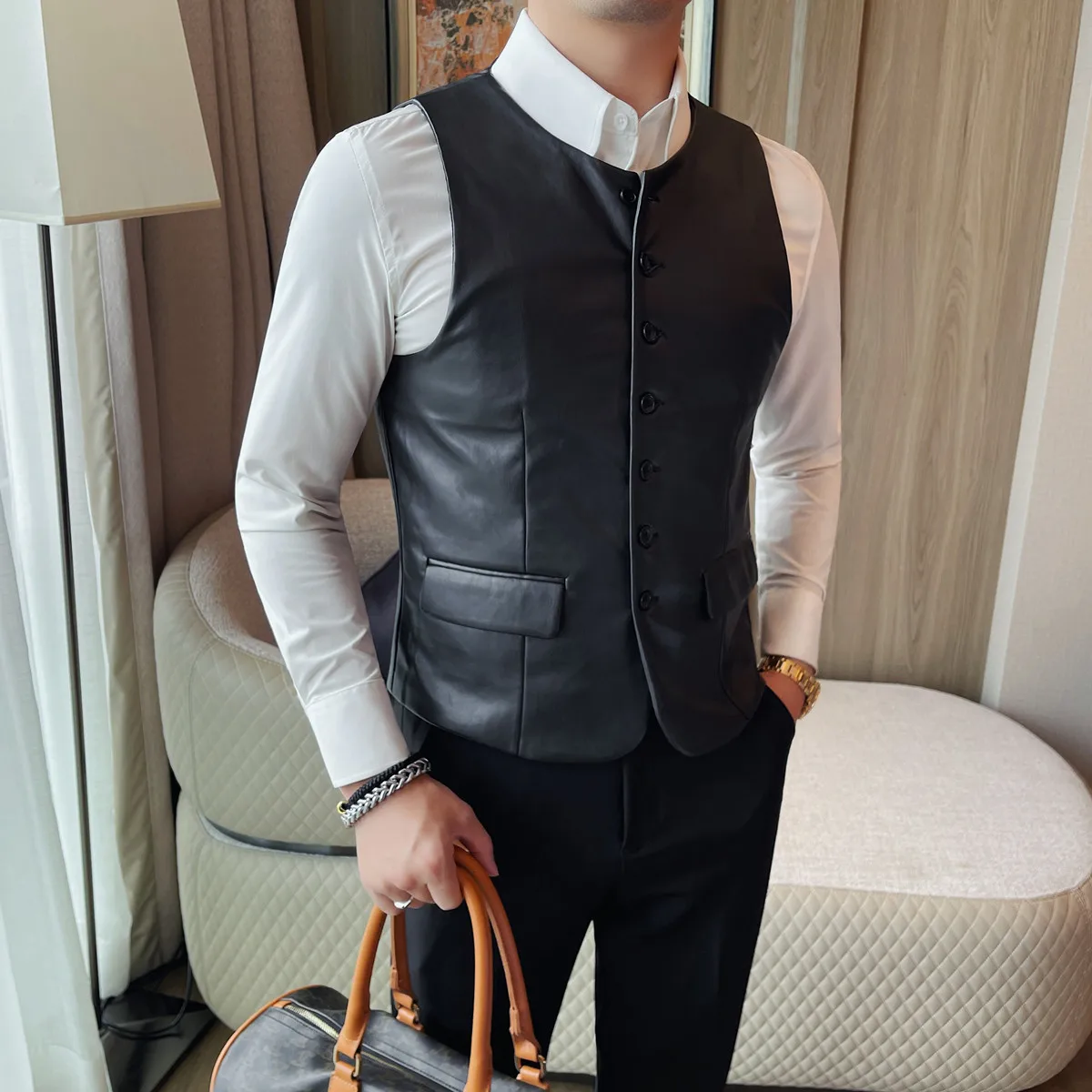 

Жилет из искусственной кожи, мужской корейский модный жилет без рукавов с круглым вырезом, мужские повседневные жилеты, облегающий однобортный эластичный мужской костюм 4XL