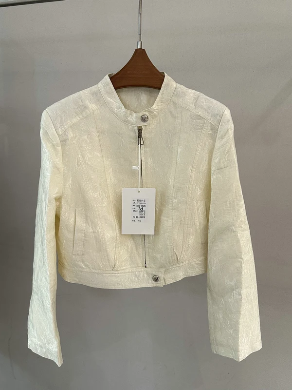 

Korean Style Fashionable Glossy Short Stand Collar Jacket Spring 2026 Casual Hook Flower Versatile Women's Short Coat