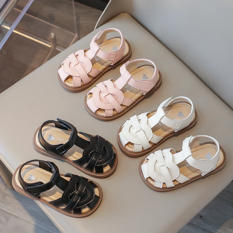 

Hollow-out Children's Sandals Fashion Rome Style Peep-toe Kids Princess Soft Bottom Beach Flats Shoes Summer Baby Girl Sandals