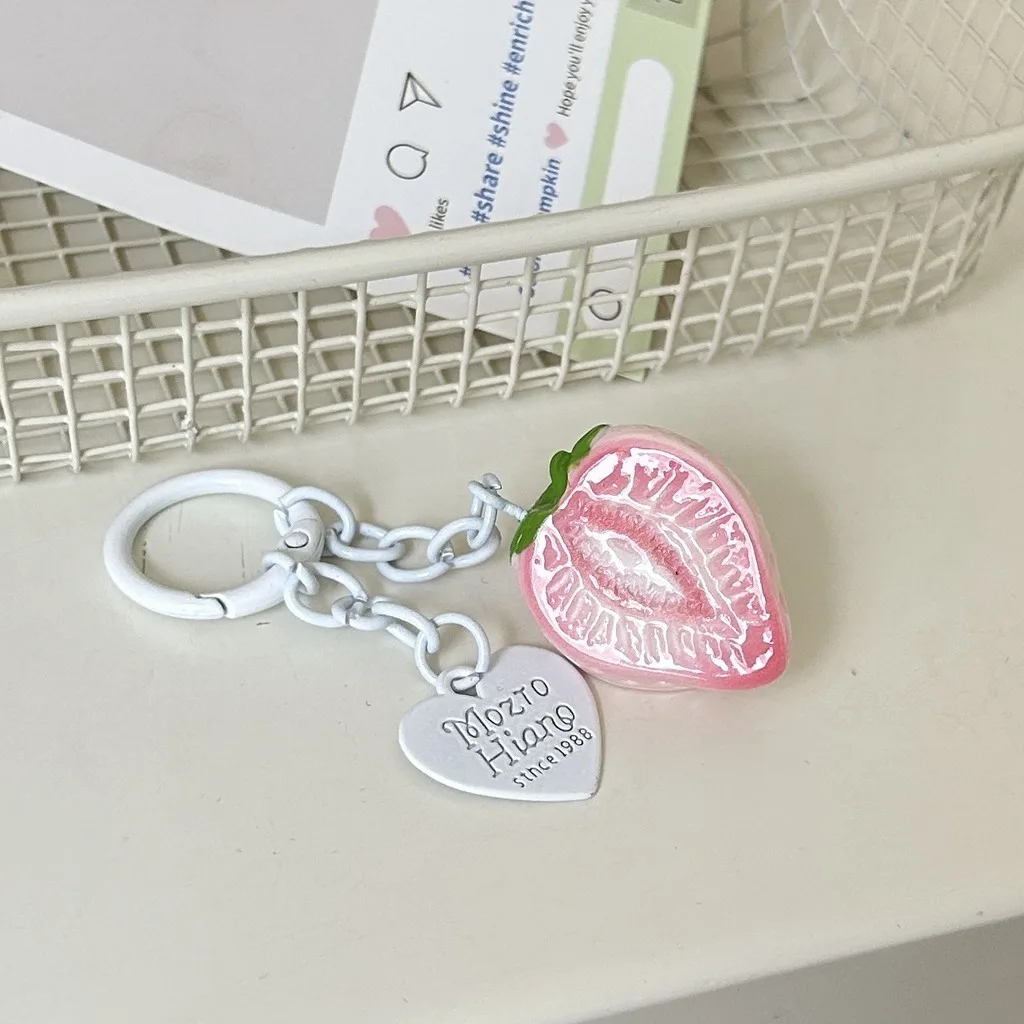 Strawberry Bag Charm Delicate Cute Key Chain 3d Pink Strawberry Key Chain Sweet Resin Key Ring For Christmas Gift Backpack