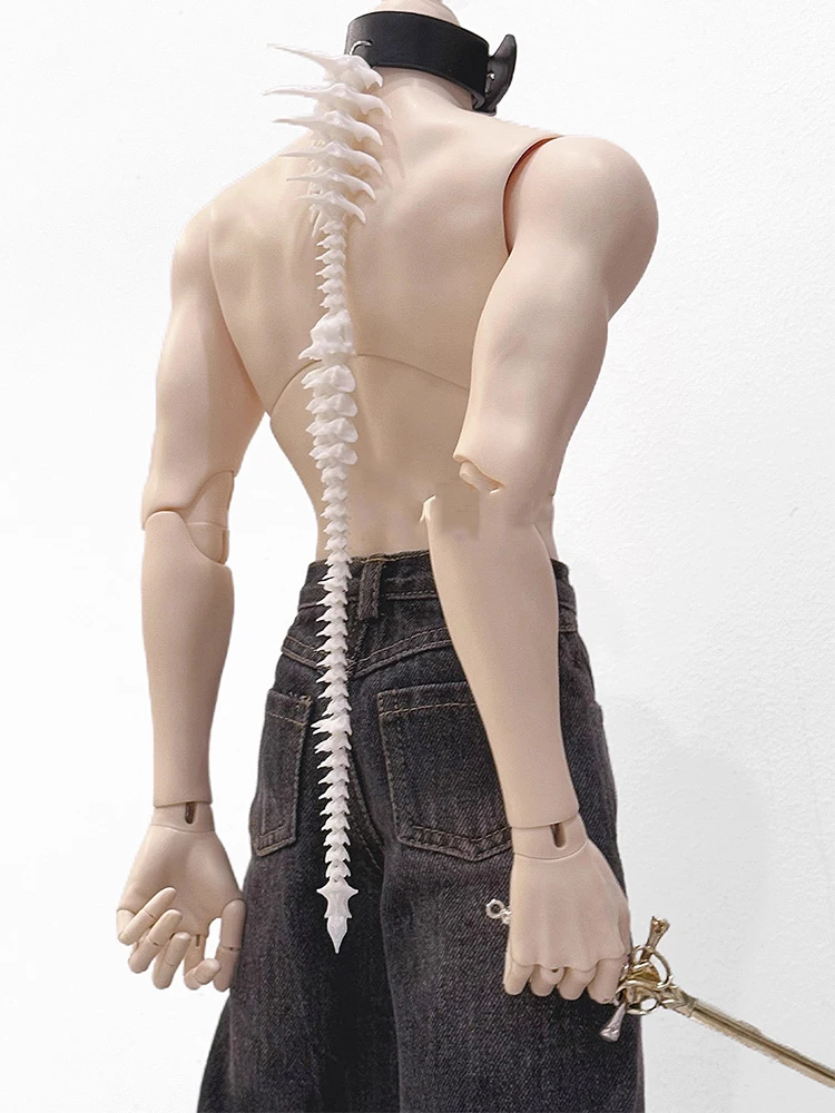 ZHUHE The Spiny Spine Necklace In The Neo-Gothic Style Is A Jewelry Accessory For Men And Women And A Party Gift