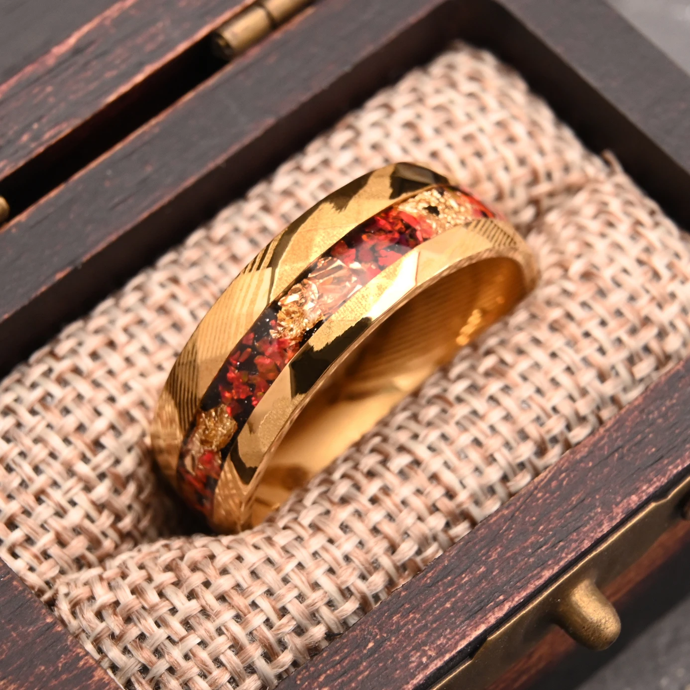 

Golden Damascus ring for man anillos bague homme pareja de compromiso fashion jewelry wedding bands red opal engagement rings