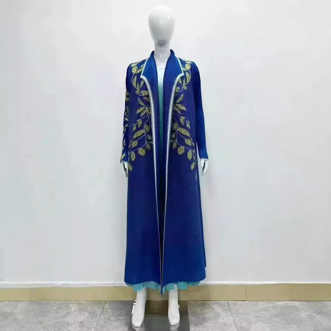 2024 Autumn Muslim Middle Eastern Robe Miyake Dress Evening Dress Dubai Women's Lace-Up Robe