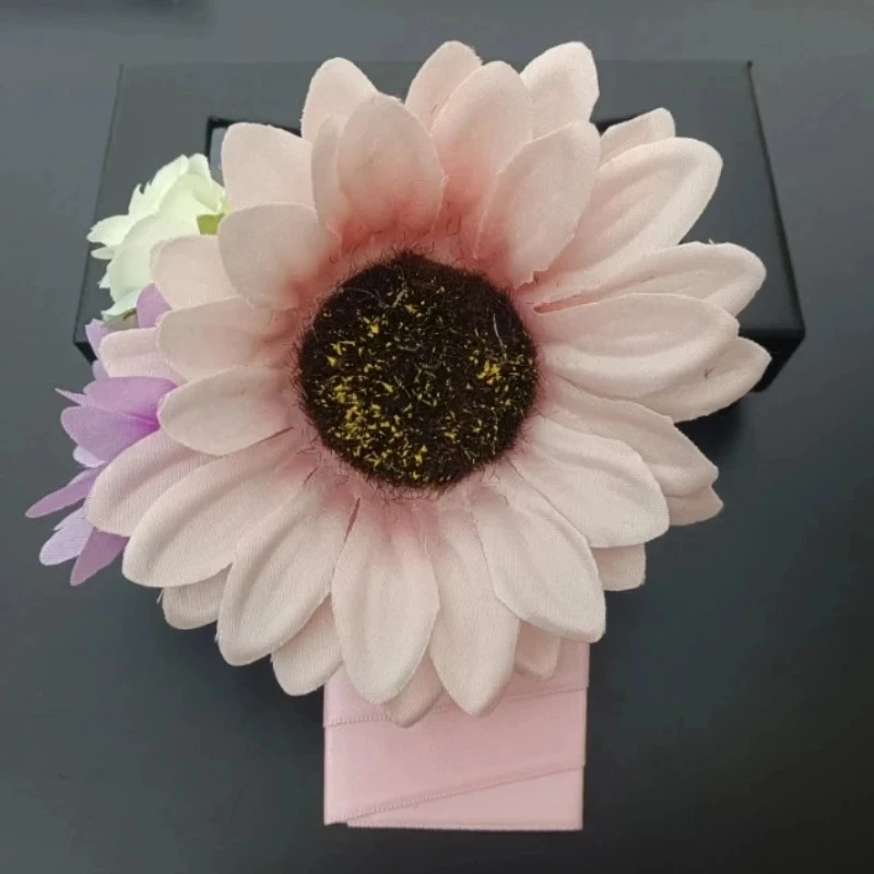 

Original Design Handmade Wedding Chest Flower Fashion Simulation Sunflower Dance Business Party Suit Shirt Accessories Jewelry