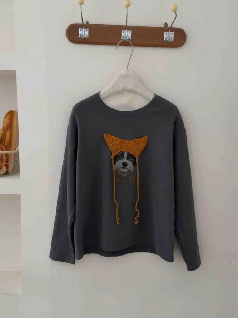 

Свободная длинная футболка с принтом «яйцо-собака», комфортная базовая одежда, корейский стиль, для повседневной носки, влагоотводящая, влагопоглощающая, с V-образным вырезом