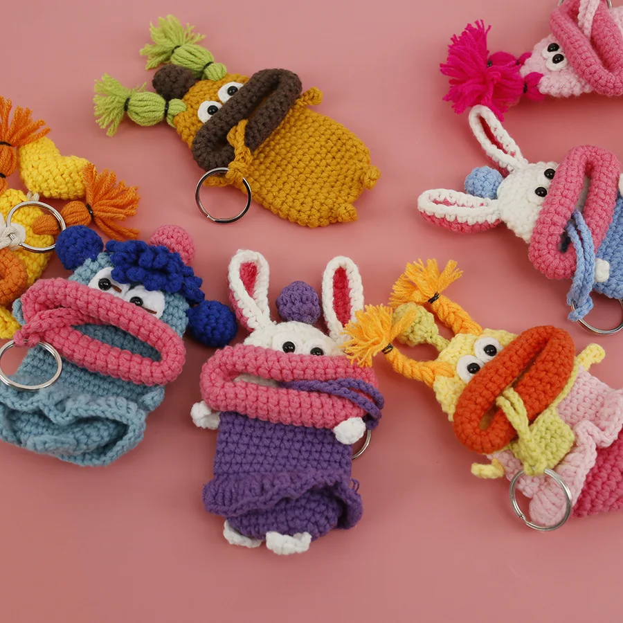 Handmade Cute Sausage Mouth Key Cover Women's Creative Crochet Key Protector Case Pulling Festive Gifts Creative Key Pouch view 3