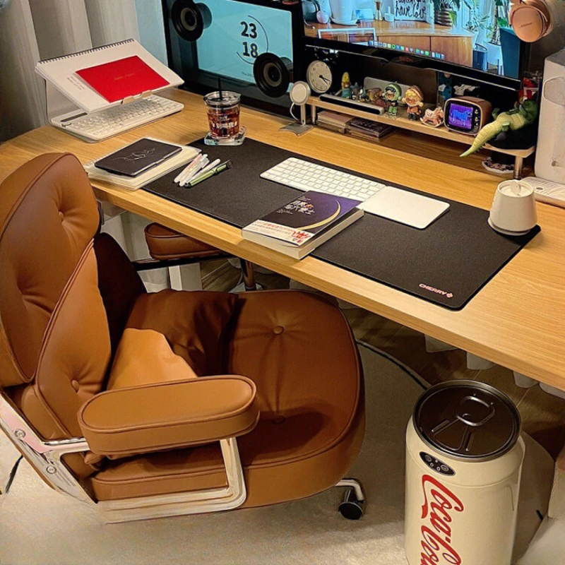 

Home computer chair, light luxury, leisure office swivel chair, comfortable and long-lasting makeup chair, study desk, backrest