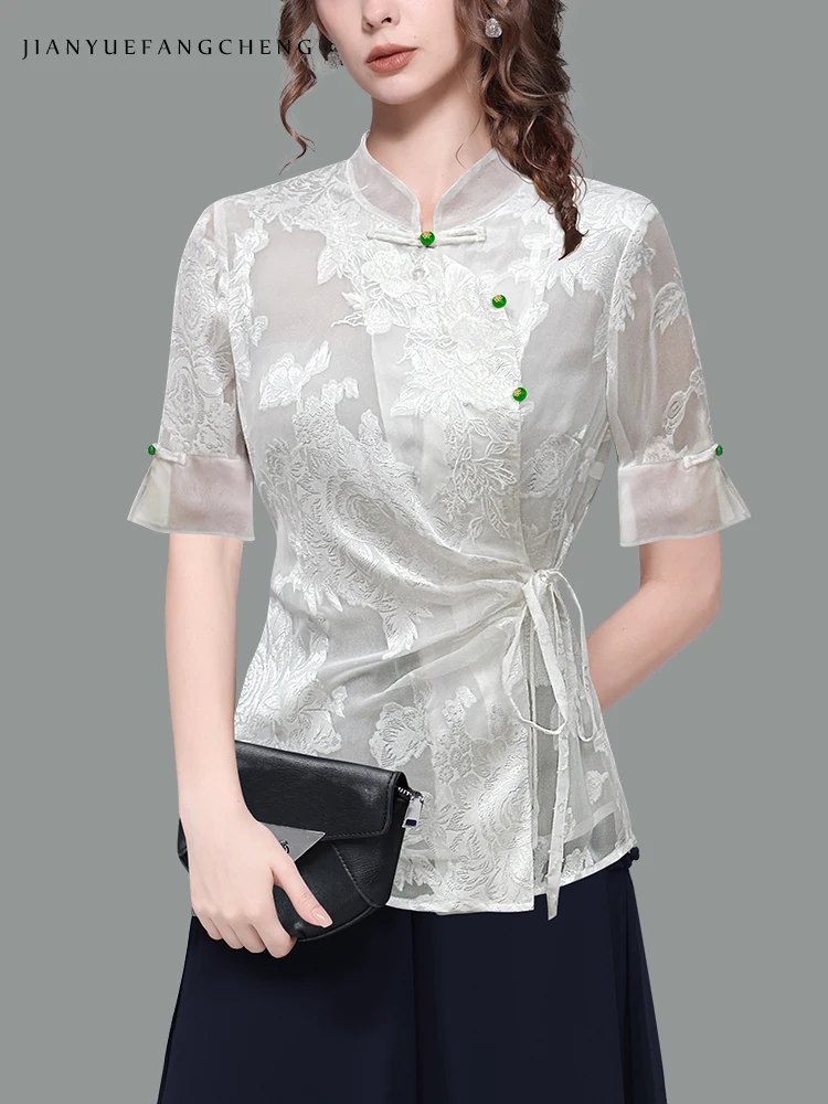 Retro Chinese cheongsam style Embroidered Floral Blouse close-fitting woman\'s Top with high neck and slit Shirt