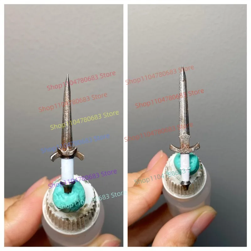 

MOC Building Blocks New Mini Doll Hand-held Accessories Fantasy Toys Assembled and Spliced Collectible Ornaments Holiday Gifts