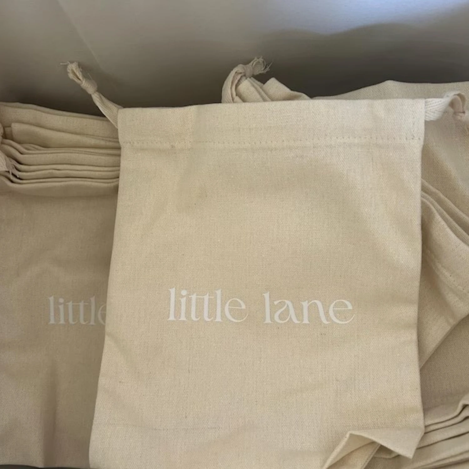 

20 шт., подарочная упаковка, выдвижная бумажная шкатулка для драгоценностей, мешочек из микрофибры, набор ящиков, выдвижная бумажная картонная шкатулка для драгоценностей