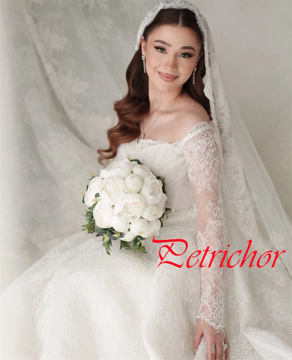 Customized High Quality White Organza Wedding Dress Exquisite Strapless Off the Shoulder Long Sleeves Chapel Train Bridal Gowns