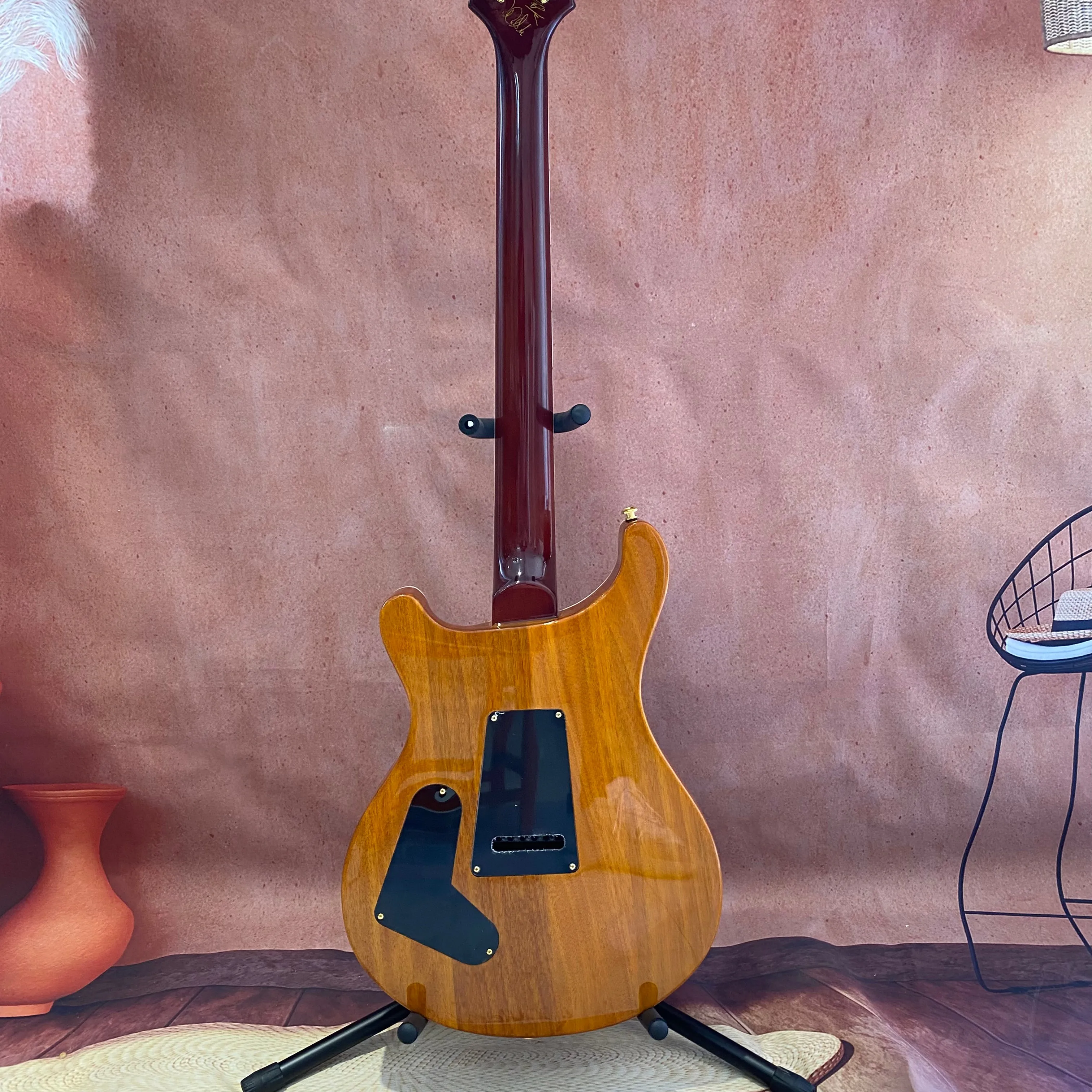 Gitara Elektryczna Semi Hollow – Dobro Resonator Guitar recenzja i cena