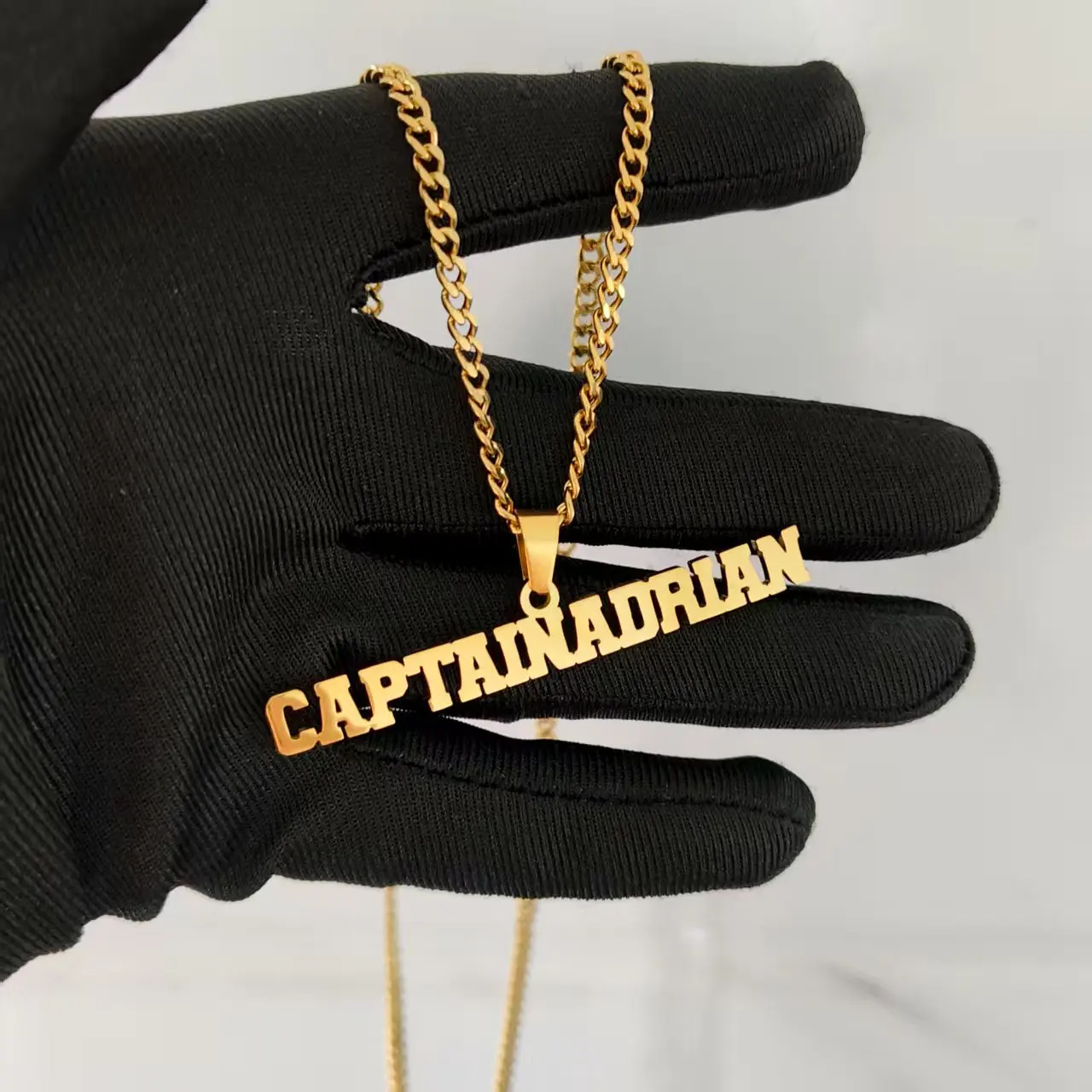 

DCEE New Wholesale Customized Name Pendant Necklace Personalized Letter Pendant Necklace Christmas Gift Factory Direct Sales
