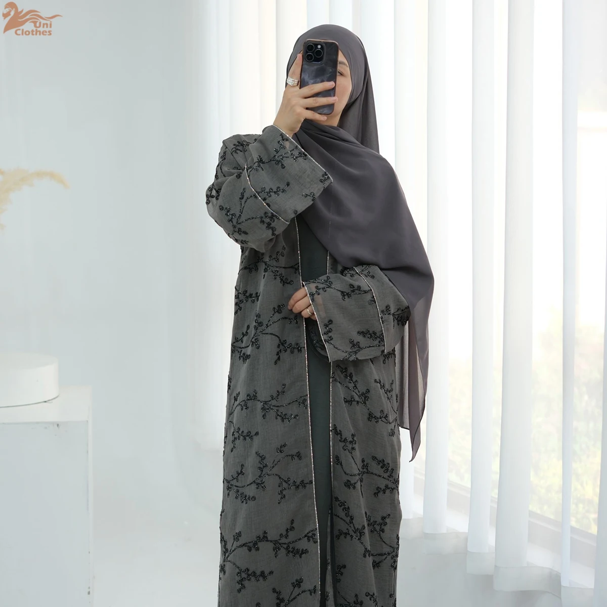 

2025 Islamic Clothing Floral Embroidery Luxury Abaya Women Muslim Dress Dubai Kimono Cardigan Abaya and Inner Dress