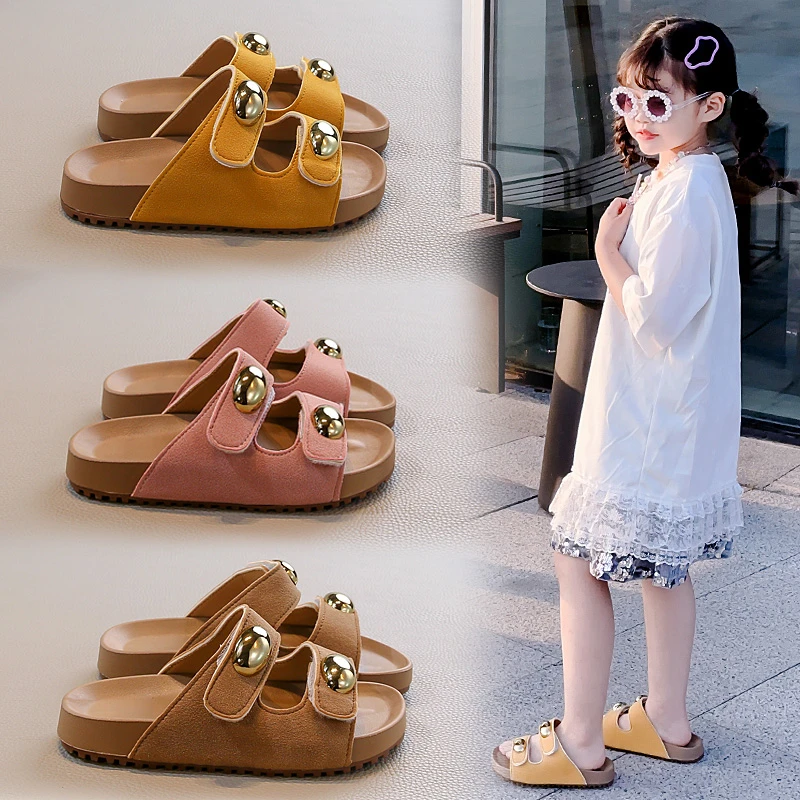 

Модные уличные тапочки для девочек, новинка 2024, летние детские пляжные тапочки с мягкой подошвой принцессы, крутая швабра, большая детская противоскользящая швабра