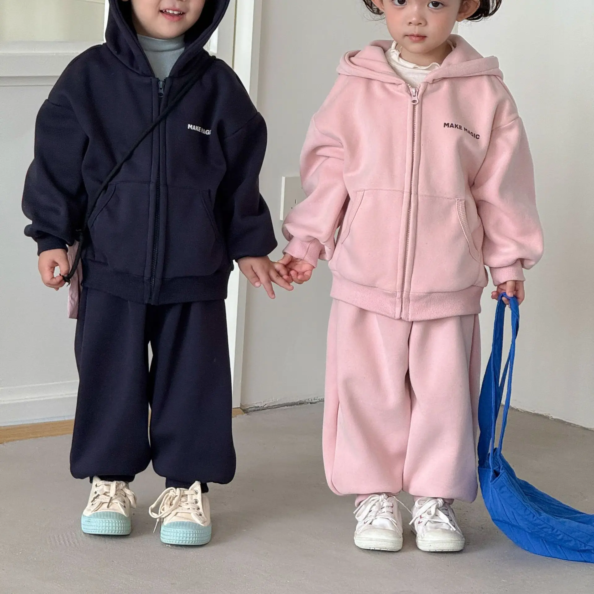 2026 Winter New Children Fleece Clothes Set Boys Girls Hooded Sweatshirt Coat + Pants 2pcs Suit Kids Plus Velvet Thick Outfits