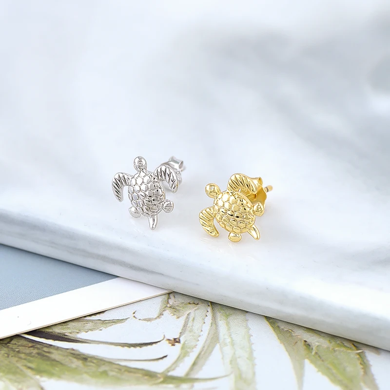 925 Sterling Silver Needle New Creative Cute Design Turtle Gold Silver Stud Earrings Women Niche Personality Versatile Jewelry