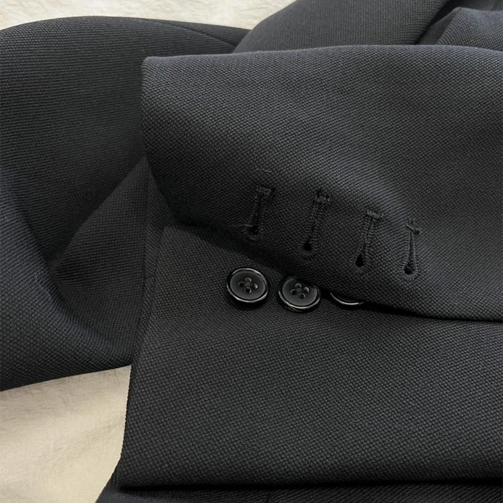 Premium Pleated Back Wool Blend Mid-length Black Coat