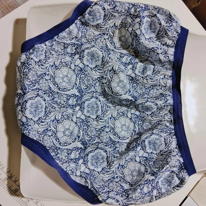 

Comfortable Breathable Elastic Trimmed Convex Pouch Briefs Cotton Printed Sexy Men's Briefs BF Private Party