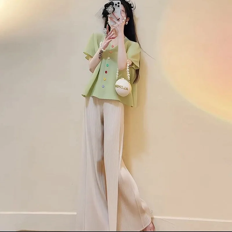 

Single-breasted Short-sleeved Loose Top High-waisted Thin Casual Trousers Two-piece Set Miyake Summer New Women's Fashion Suit