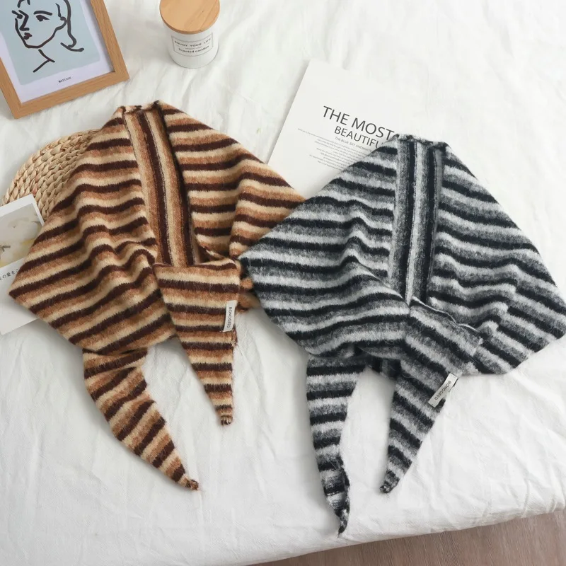 الكورية نمط Ins بسيط مخطط محبوك مثلث شال المرأة الخريف الشتاء موضة كل مباراة الدافئة الرقبة حماية وشاح خارجي