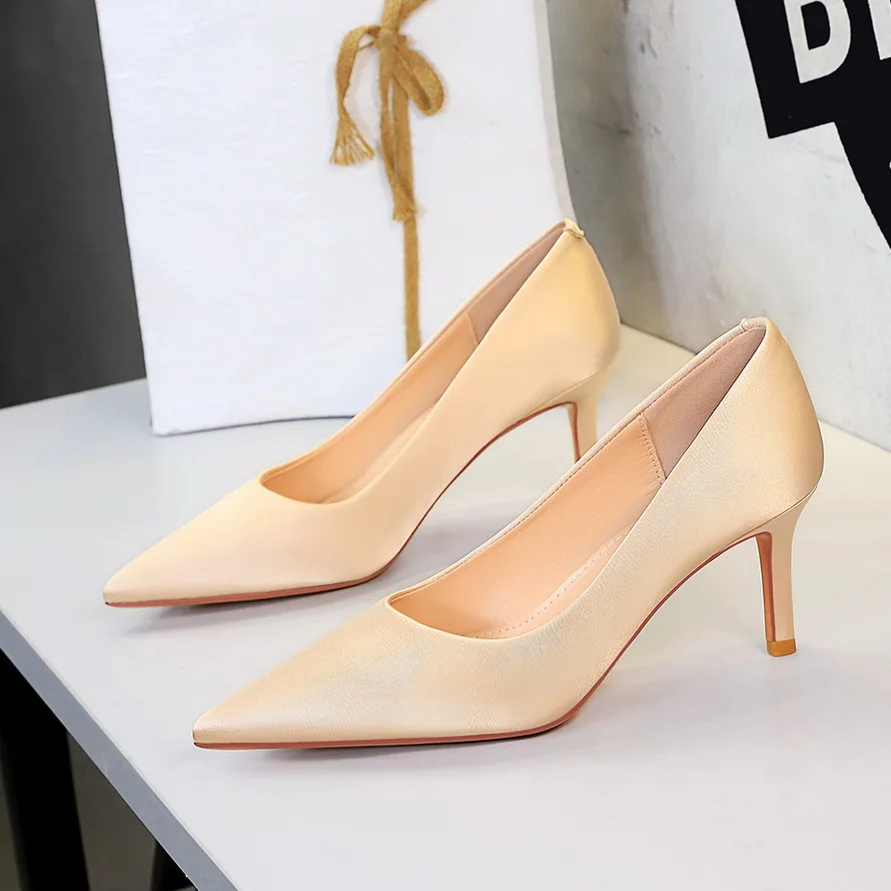 

Shoes Women Sexy High Heels Shoes Silk Pointed Toe Pumps Luxury Slip on Slides Fashion Shallow Stiletto Purple Gold Black