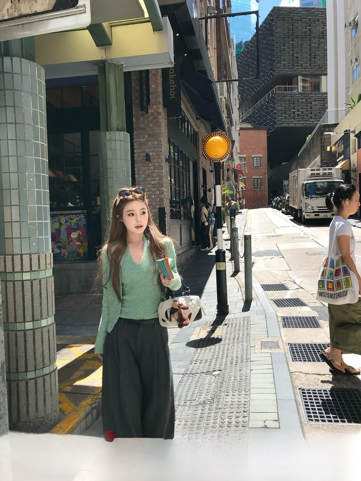 

Женский вязаный кардиган Salted Mint и комплект из двух предметов: мягкий уютный корейский комплект с длинными рукавами, на пуговицах, приталенный, для осеннего сезона