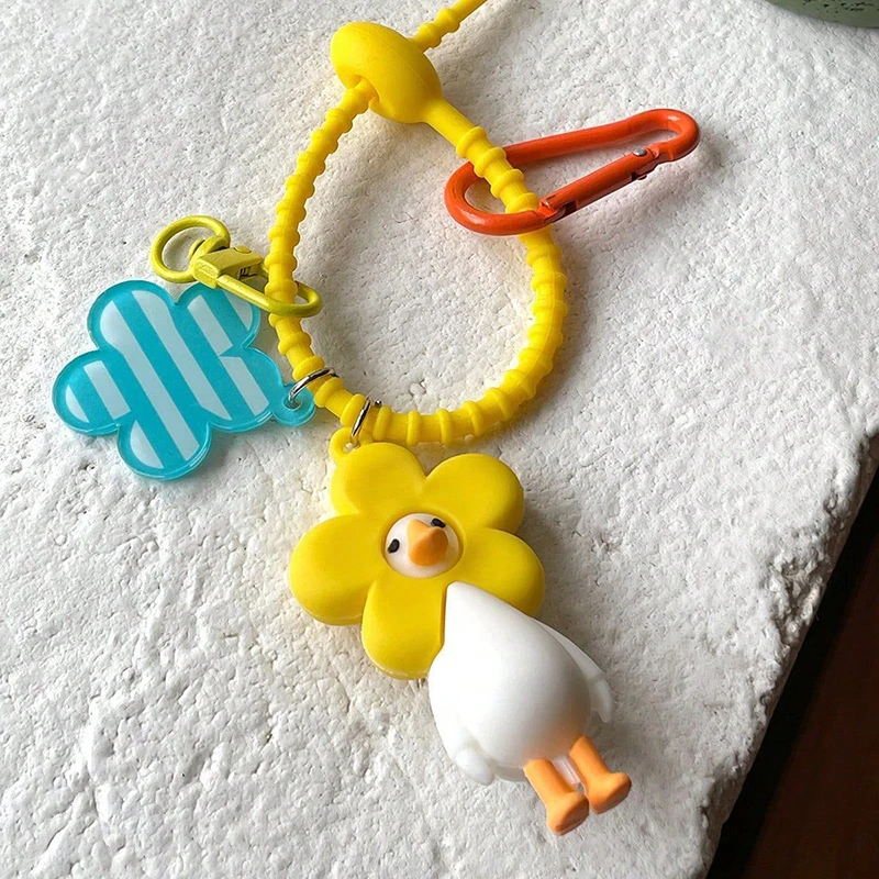 High-Quality Trendy Cartoon Silicone Keychain - Flower & Chick Pendant for Women's Bag Decoration, Fashion Gift