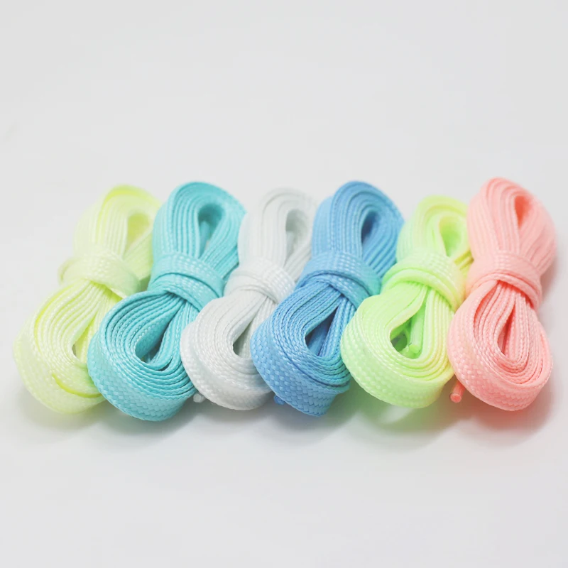 Nuevo 1 par de cordones luminosos zapatillas planas cordones de zapatos de lona que brillan en la oscuridad Color nocturno cordones fluorescentes