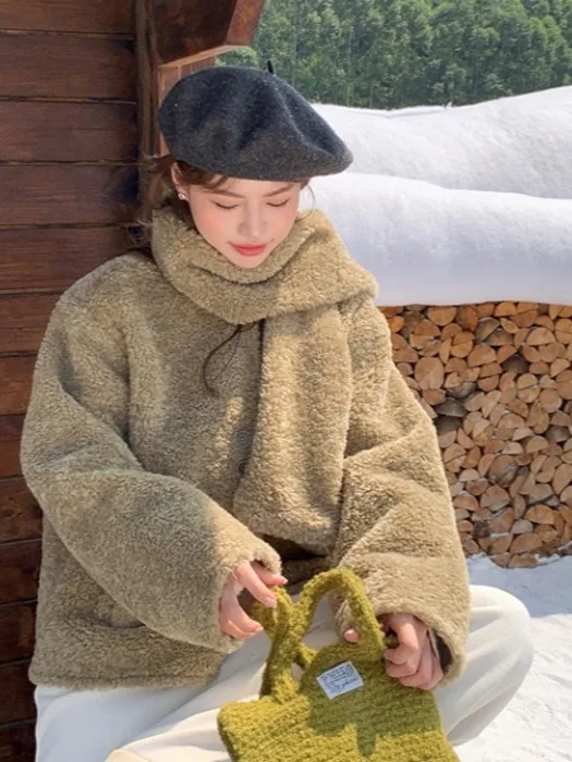 

Korean Sle Cute Fluffy round Ne ort Jaet Women's Winter Faion Design Top with Scarf Young Looking Loose Fit Coat