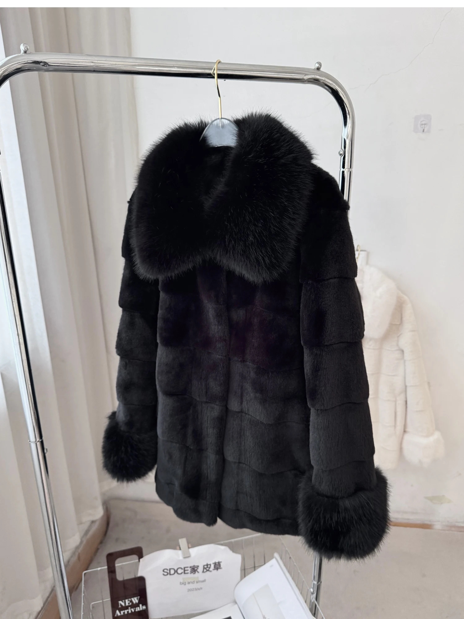 Women's Autumn Winter Elegant Faux Mink Hair Long Sleeve Loose Coat Lady Single Breatsed Faux Fur Collar Fluffy Outwear