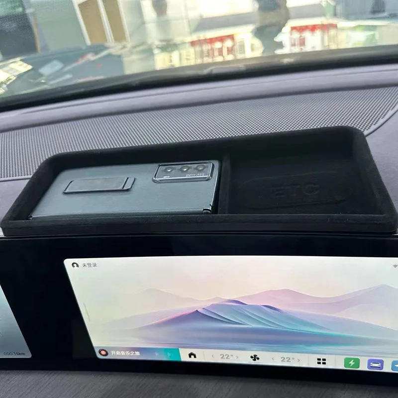 Suitable for 2024 Chery Fengyun T10 central control screen rear storage box central control storage box 3