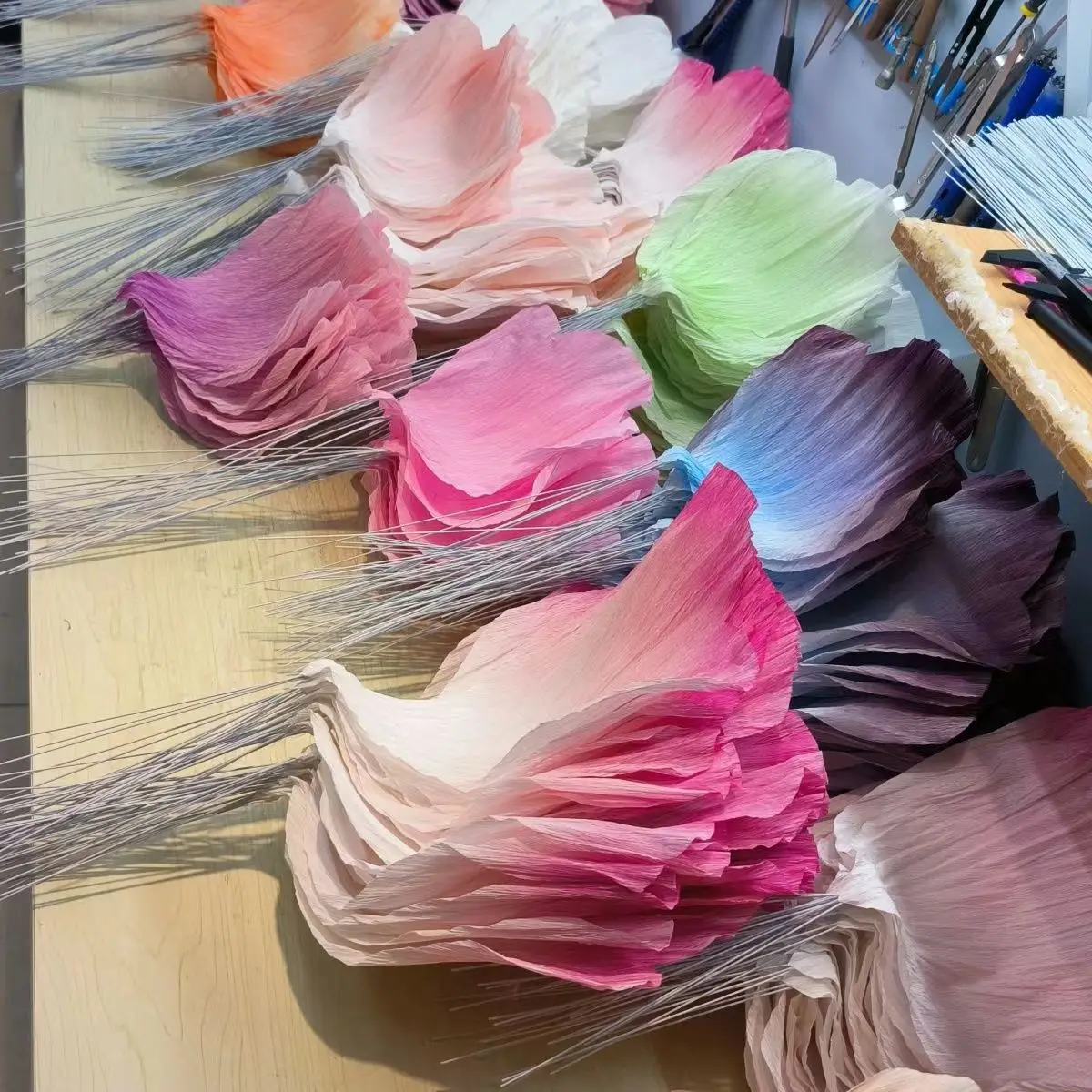 10 Pcs Artificial Crepe Paper Peony Petals and Stamens Materials Semi-finished Petals Handmade DIY Wedding Decor Paper Flowers