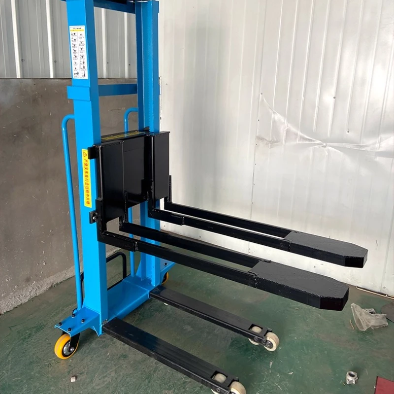 

Electric truck-mounted forklift portable loading and unloading artifact following truck handling