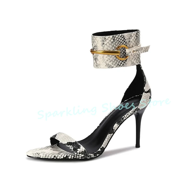 

Модные разноцветные женские сандалии со змеиным узором на одном ремешке, туфли-лодочки с открытым носком на высоком каблуке с пряжкой на щиколотке и ремешком, женские подиумные модельные туфли