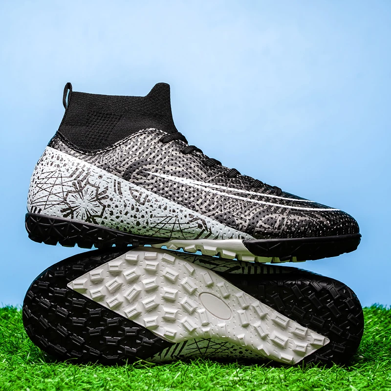 

Short studded football shoes for artificial grass; new sports shoes for professional training outdoors.