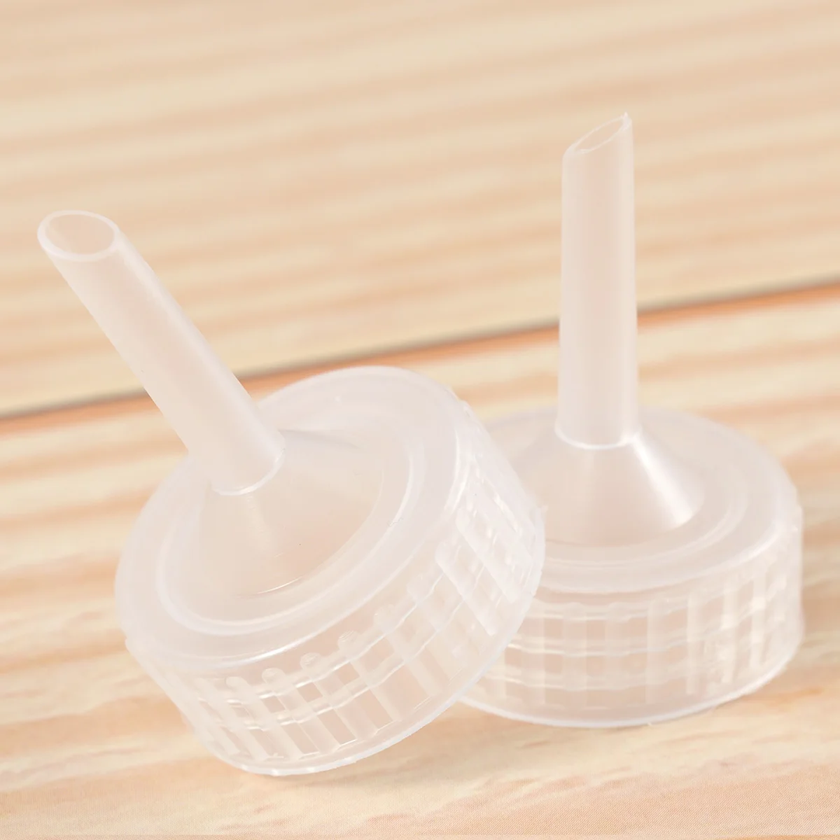 

25pcs Shrimp Incubating Bottle Cap Plastic Aquarium Breeding Tool Easy Install Suitable Fish Tank 3cm Diameter 0.5cm